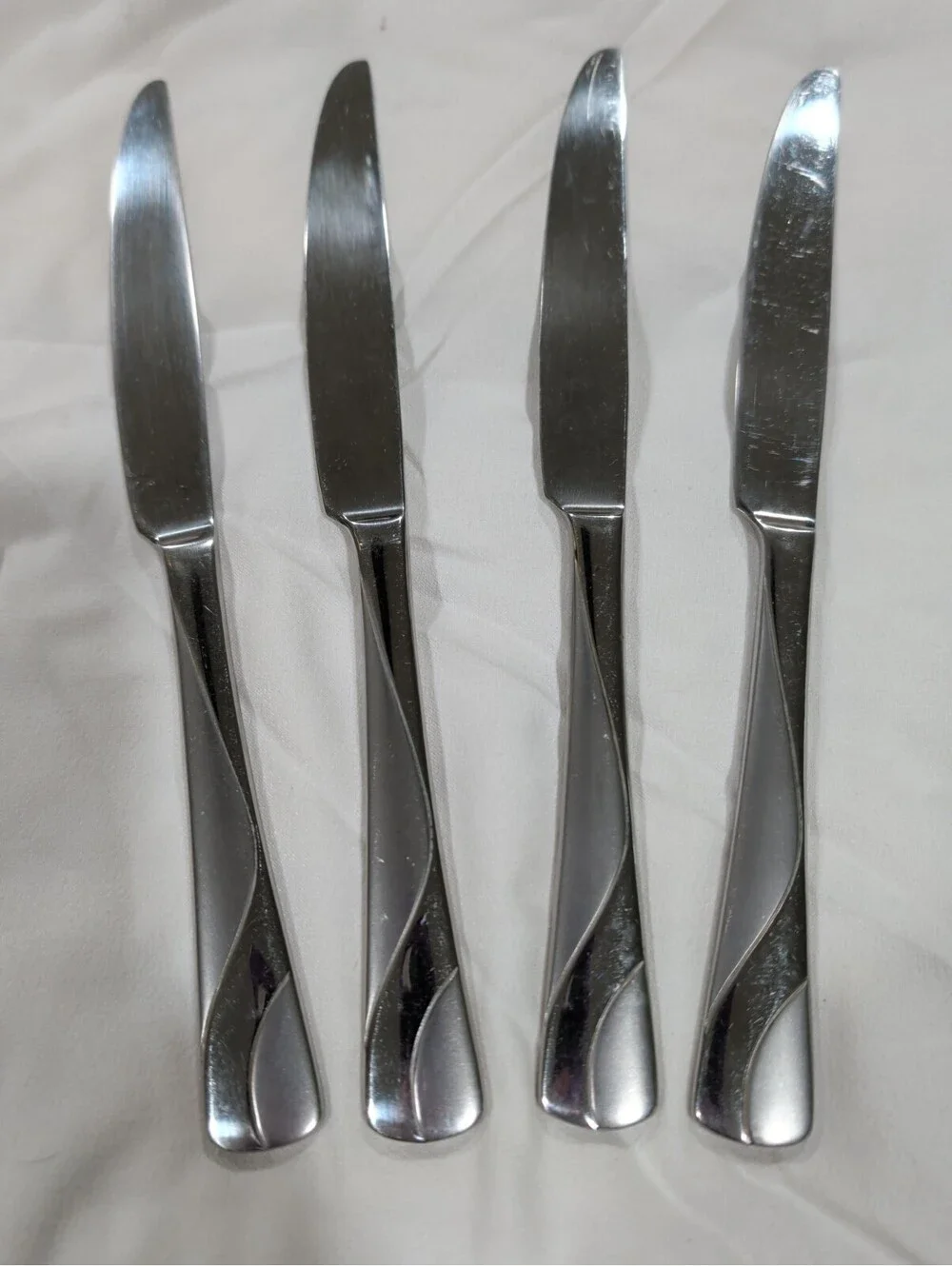 Oneida River Dinner Knives Set Of 4 9 3/8